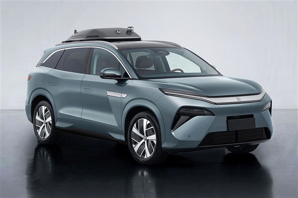 搭載全球強(qiáng)電機(jī) 比亞迪唐L DM實(shí)車曝光：自帶車頂無人機(jī)艙