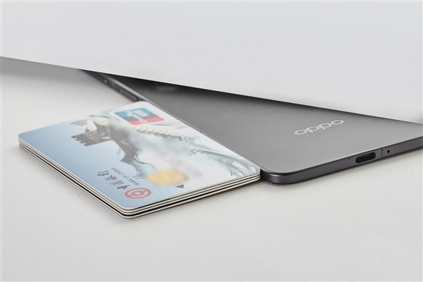 全球薄折疊屏！OPPO Find N5真機(jī)現(xiàn)身：薄到無敵