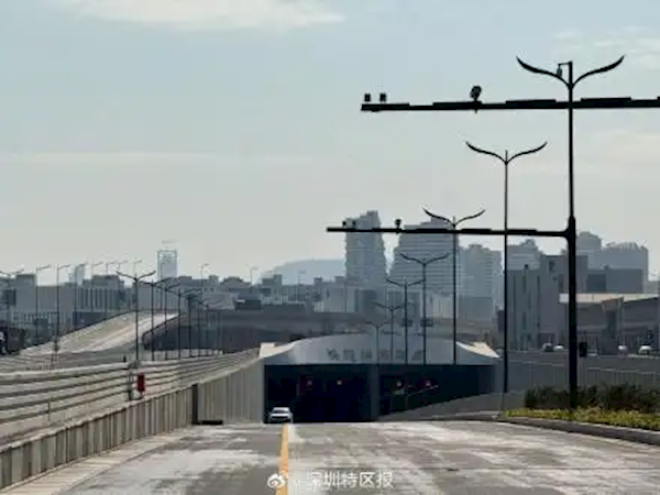 深圳首條海底隧道通車！以后通行就像是在“海底總動員”了