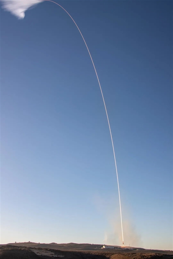 一次27顆創(chuàng)紀(jì)錄！SpaceX首次發(fā)射升級(jí)版星鏈V2 Mini衛(wèi)星