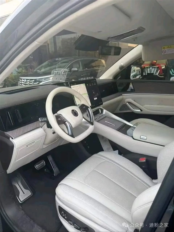 空間大的比亞迪SUV！全國(guó)首臺(tái)騰勢(shì)N9正式到店：35.98萬(wàn)元起