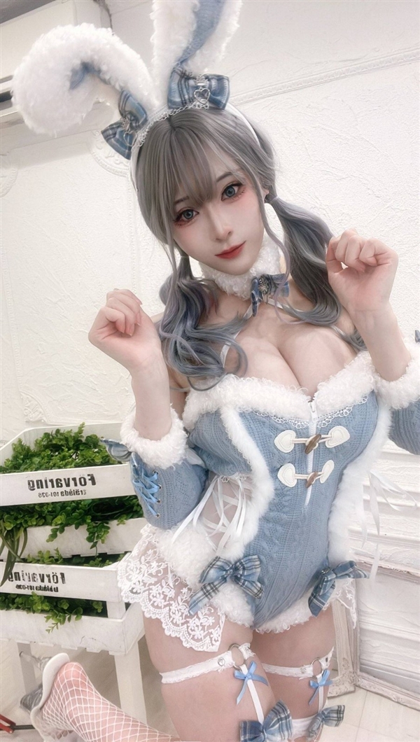 日本美女Cos《星刃》女主伊芙：還原度高