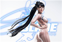 拉脫維亞美女Cos《星刃》女主伊芙：膚質(zhì)戰(zhàn)衣太性感