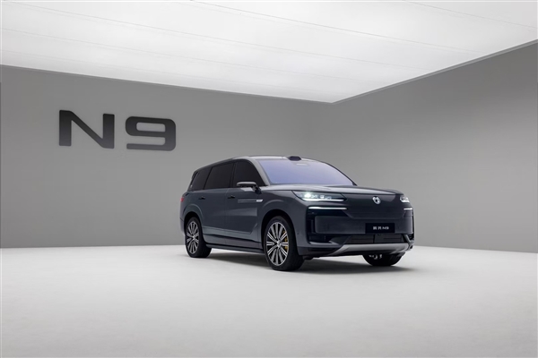 問界M8領(lǐng)銜！盤點(diǎn)2025值得關(guān)注的10款新車：SUV車型成為主流