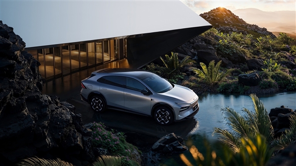 問界M8領(lǐng)銜！盤點(diǎn)2025值得關(guān)注的10款新車：SUV車型成為主流
