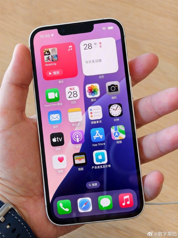 4499元開賣！iPhone 16e黑、白兩色真機(jī)圖一覽：黑邊寬到窒息