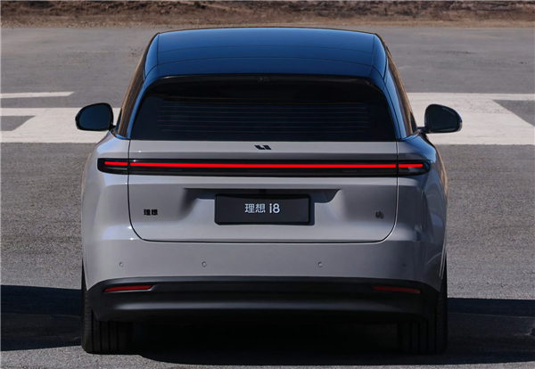 理想首款純電SUV i8首曝：內(nèi)飾沿用家族成熟化方案