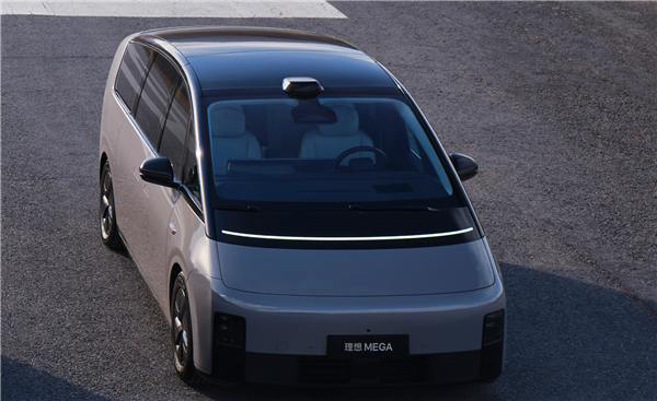 理想首款純電SUV i8首曝：內(nèi)飾沿用家族成熟化方案