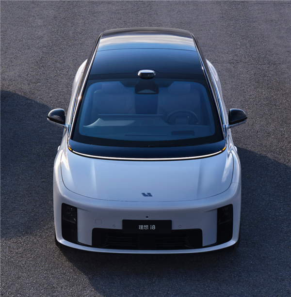 理想首款純電SUV i8首曝：內(nèi)飾沿用家族成熟化方案