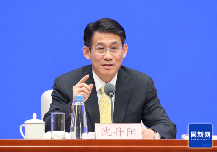 解讀：5%經(jīng)濟(jì)增長目標(biāo)背后的考量 5%左右經(jīng)濟(jì)增長目標(biāo)：符合實(shí)際且可達(dá)成