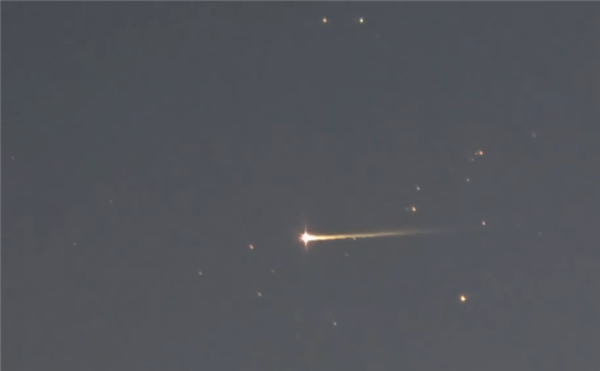 SpaceX星艦第八次試飛失敗 二級(jí)再次爆炸 當(dāng)空放煙花