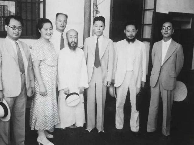 漫步外灘源，邂逅建筑藝術之美
