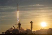 SpaceX 13小時內(nèi)創(chuàng)紀錄3連發(fā)！拯救被困宇航員、一箭74星