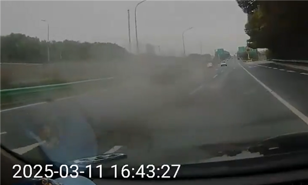 開車勿斗氣 一理想L6路上狂別比亞迪漢：自己反成受害者