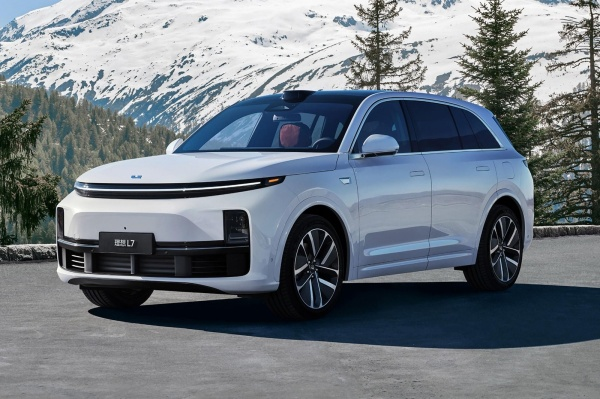 理想汽車總裁：建議讓增程車在城市內(nèi)和純電車平權(quán)
