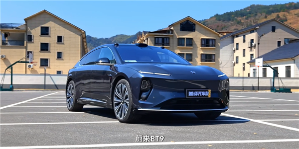 80萬(wàn)的蔚來(lái)ET9 甚至還有點(diǎn)性價(jià)比。。。