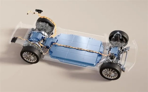 樂道L90全系標(biāo)配85kWh電池包：百公里能耗低至14.5kWh