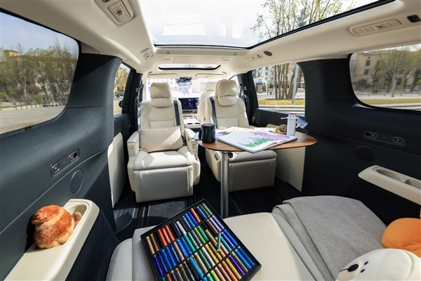家用車中的天花板！理想MEGA Home今日下線 5月23日全國交付