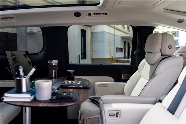 家用車中的天花板！理想MEGA Home今日下線 5月23日全國交付