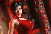 《生化危機(jī)4》艾達(dá)王COS美圖：身材太還原