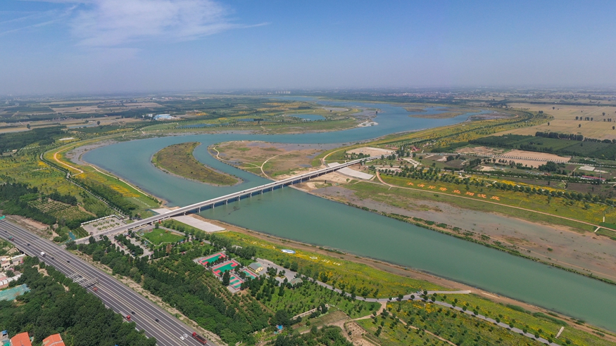 美新關(guān)稅致全球市場市值蒸發(fā)，歐盟反擊加劇貿(mào)易戰(zhàn)陰霾